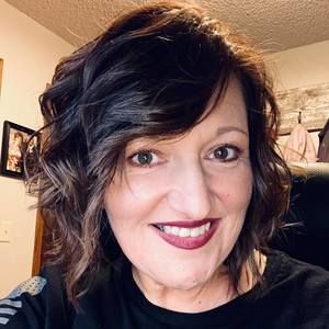 Meet your Posher, Molly